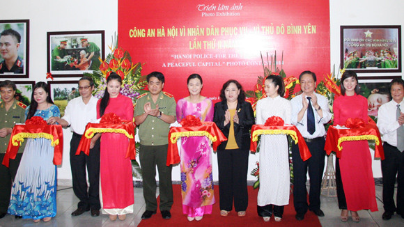 Những hình ảnh đẹp về Công an Thủ đô ảnh 1 Những hình ảnh đẹp về Công an Thủ đô ảnh 1