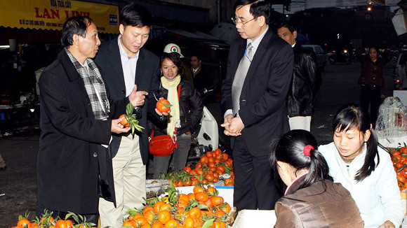 Đành nhắm mắt mà ăn ảnh 1