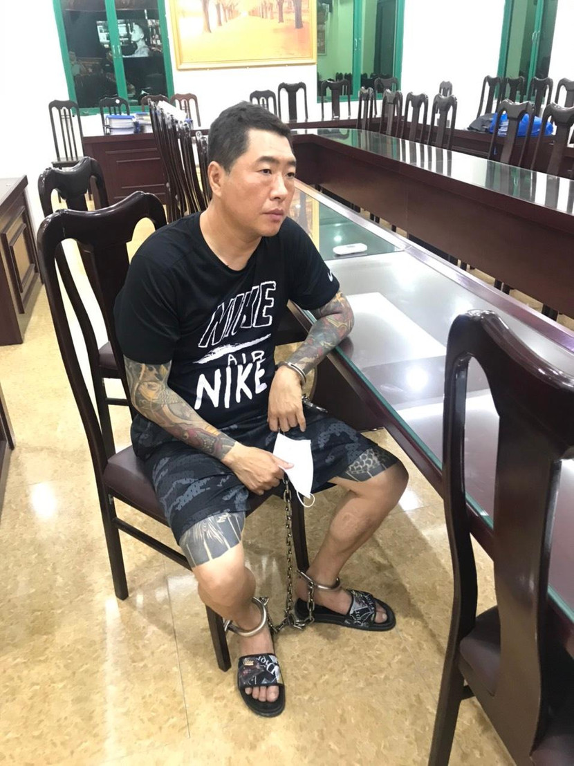 Đối tượng Han Young-ki và Kang Myung-soo (ảnh trên)