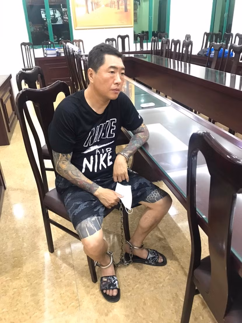 Đối tượng Han Young-ki và Kang Myung-soo (ảnh trên)