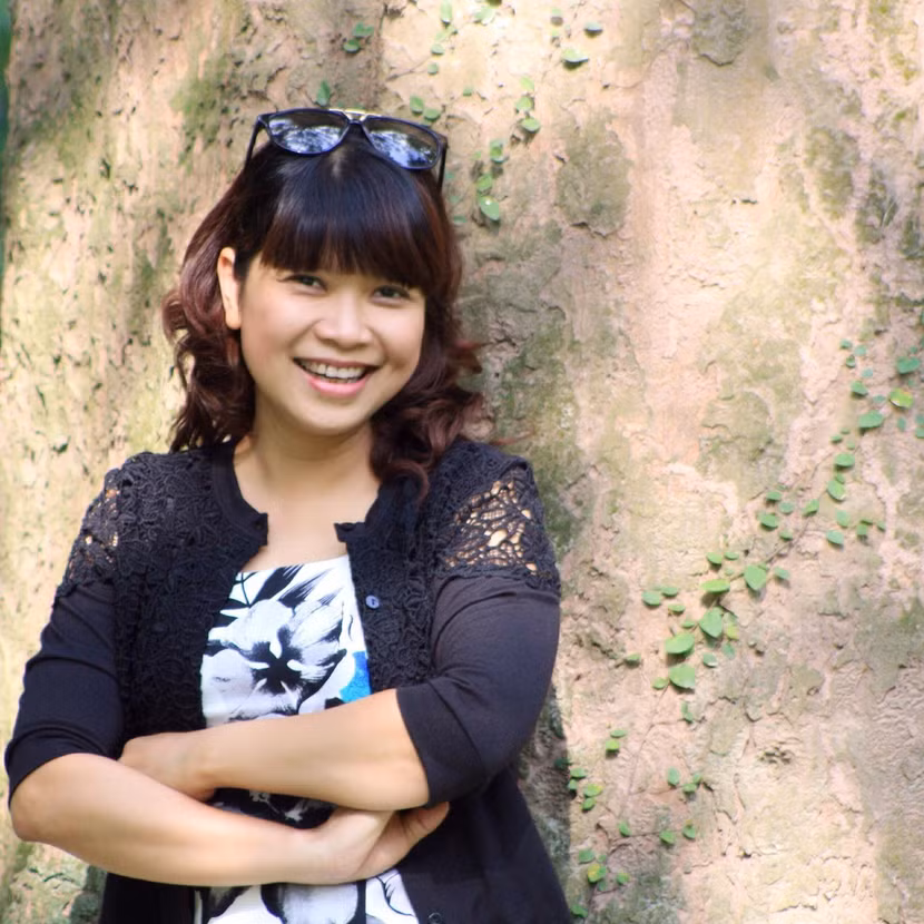 Tác giả Vân Quế