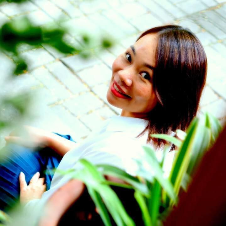 Tác giả Khánh Huyền