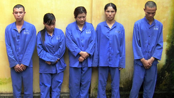 Vạch trần những đường dây của quỷ ảnh 1