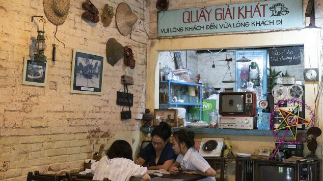 Quán cà phê thiết kế theo phong cách thời bao cấp Quán cà phê thiết kế theo phong cách thời bao cấp