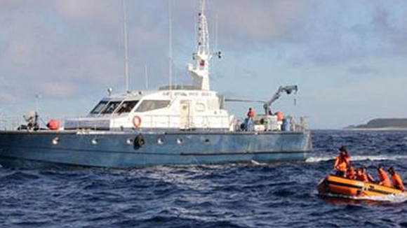 Hành động khiêu khích và nguy hiểm ảnh 1