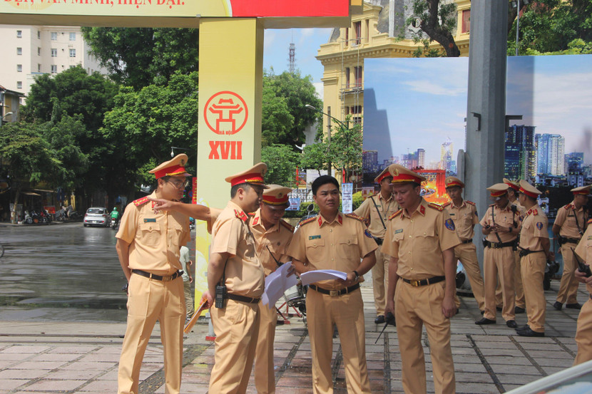 CSGT Hà Nội triển khai thực hiện thành công phương án bảo đảm TTATGT phục vụ Đại hội Đảng các cấp CSGT Hà Nội triển khai thực hiện thành công phương án bảo đảm TTATGT phục vụ Đại hội Đảng các cấp