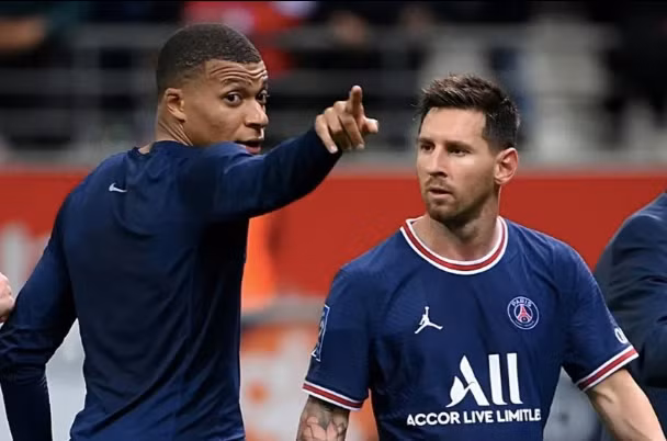 Mbappe muốn loại bỏ Messi