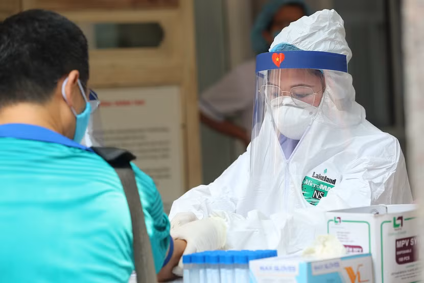 Tốc độ phản ứng nhanh chóng với Covid-19 là yếu tố quyết định sự thành công của Việt Nam