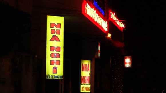 Nhà nghỉ không phải... để nghỉ ảnh 1