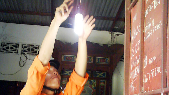 Sẽ thiếu điện nếu lãng phí ảnh 1 Sẽ thiếu điện nếu lãng phí ảnh 1