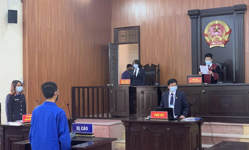 Khi bị xét xử cùng lúc về 2 tội danh thì người phạm tội không được hưởng án treo, trừ trường hợp người phạm tội là người chưa đủ 18 tuổi. Ảnh minh hoạ