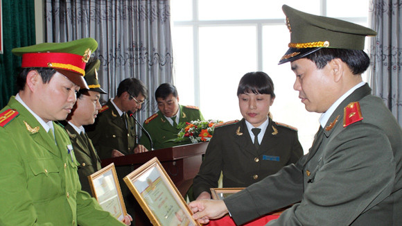 Không để hình thành “điểm nóng” về an ninh trật tự ảnh 1