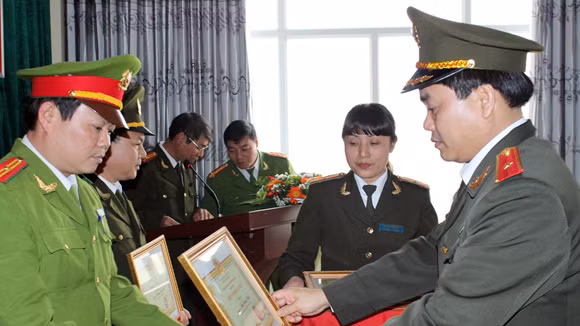 Không để hình thành “điểm nóng” về an ninh trật tự ảnh 1