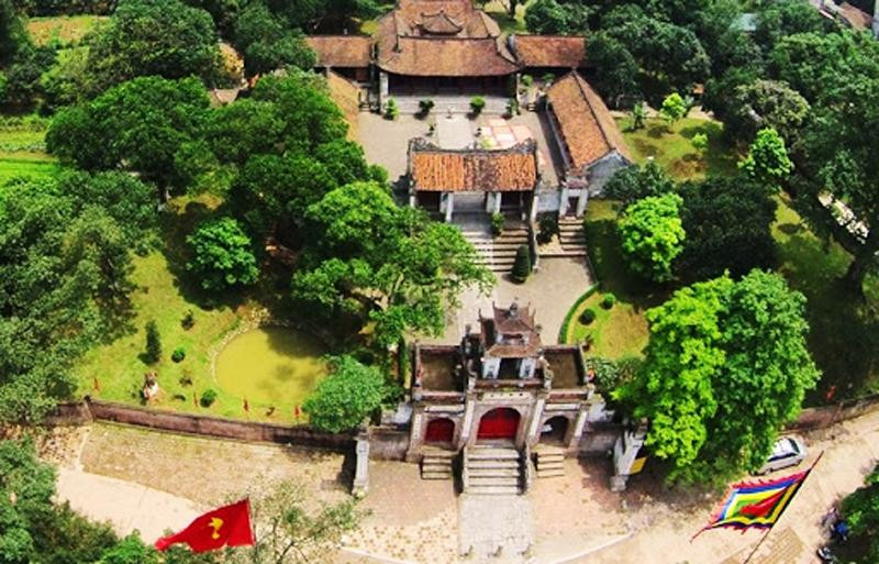 Nền văn hóa Việt Nam hướng đến đậm đà bản sắc, kế thừa truyền thống quý báu, đồng thời tiếp thu có chọn lọc tinh hoa văn hóa thế giới làm giàu cho văn hóa chính mình Nền văn hóa Việt Nam hướng đến đậm đà bản sắc, kế thừa truyền thống quý báu, đồng thời tiếp thu có chọn lọc tinh hoa văn hóa thế giới làm giàu cho văn hóa chính mình