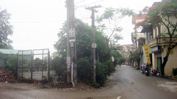 Chợ quê chuyên “đánh”… hàng ngoại ảnh 1