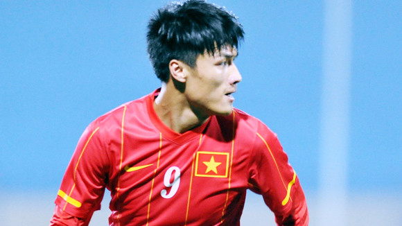 Nghệ thuật bên lề sân cỏ ảnh 1