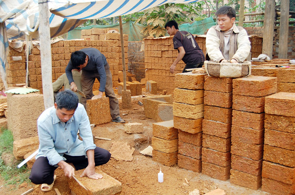 Về xứ Đoài, thổn thức đá ong ảnh 2