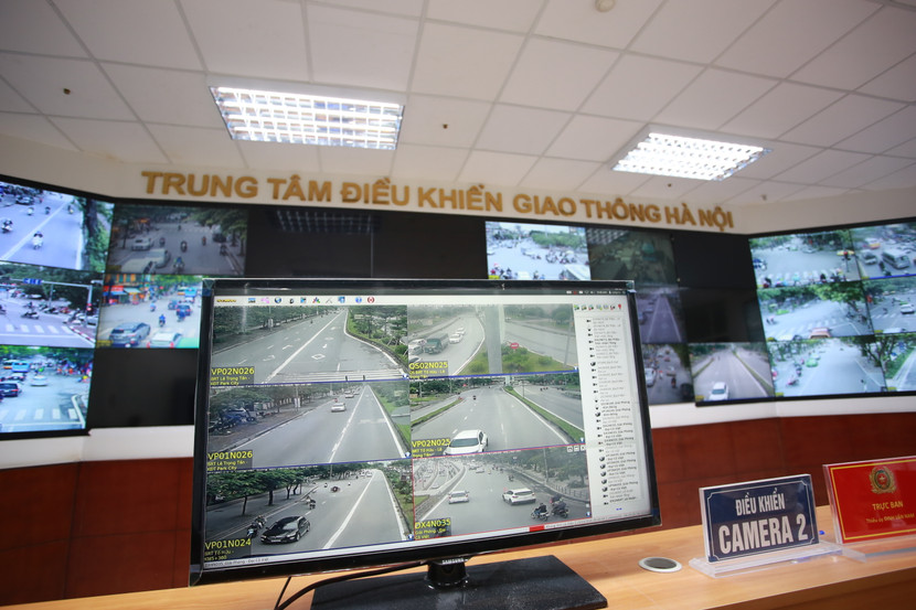 Từ những dữ liệu camera gửi về, lực lượng tuần tra, kiểm soát giao thông có thể dễ dàng phát hiện, xử lý người vi phạm