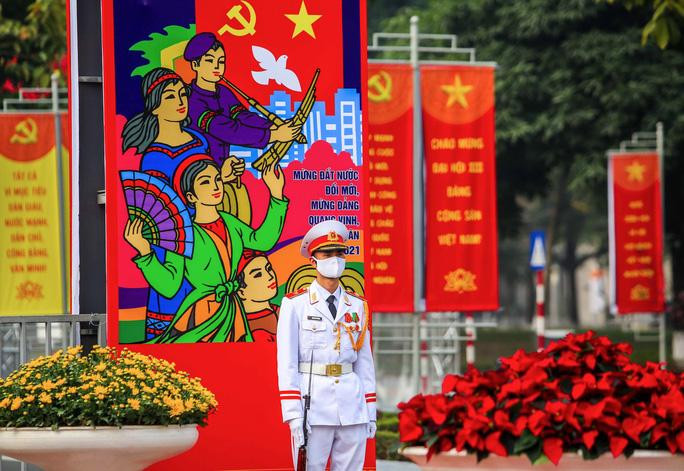 Hà Nội rực rỡ cờ hoa chào đón các đại biểu trên cả nước về dự Đại hội đại biểu toàn quốc lần thứ XIII của Đảng Hà Nội rực rỡ cờ hoa chào đón các đại biểu trên cả nước về dự Đại hội đại biểu toàn quốc lần thứ XIII của Đảng