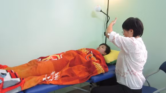 Những khoá học thôi miên giá “khủng” ảnh 1
