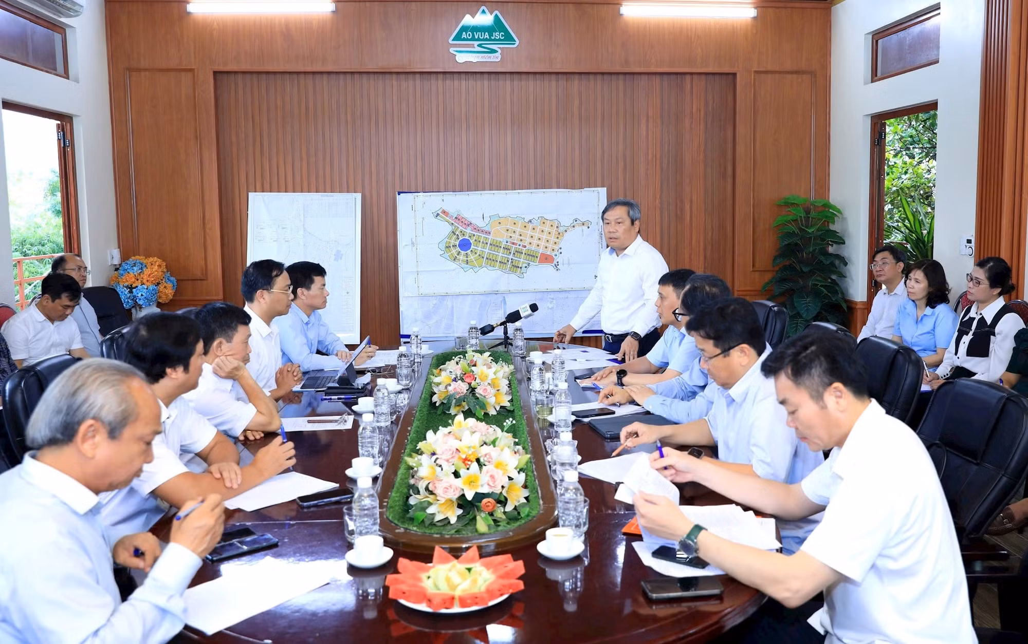 Chủ tịch UBND TP Hà Nội Vũ Đại Thắng phát biểu chỉ đạo tại buổi làm việc