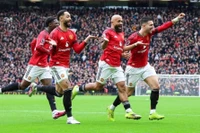 Old Trafford mở hội: MU thắng trận thứ tư liên tiếp