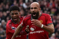 Carrick ra mắt như mơ, MU quật ngã Man City tại Old Trafford