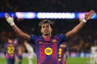 Yamal vượt mặt Mbappe trong đêm Barca vùi dập Newcastle