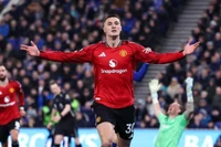 'Siêu dự bị' Sesko đưa MU vào top 4 Ngoại hạng Anh