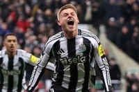 Màn ngược dòng không tưởng xuất hiện ở Premier League