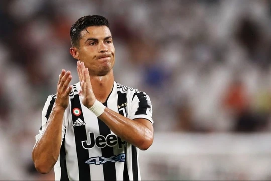 Ronaldo thắng kiện Juventus