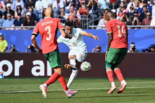 Video 2 bàn thắng của Mbappe và Dembele đưa Pháp vào bán kết