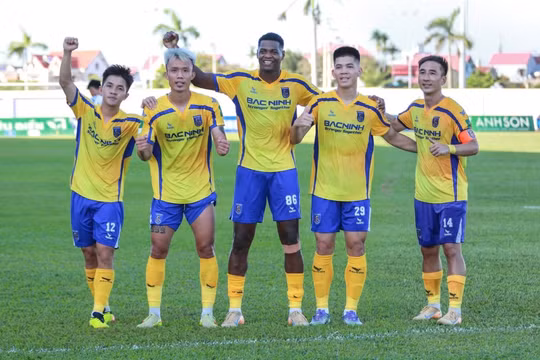 Đội bóng của ông Park Hang-seo đoạt vé dự V-League mùa tới