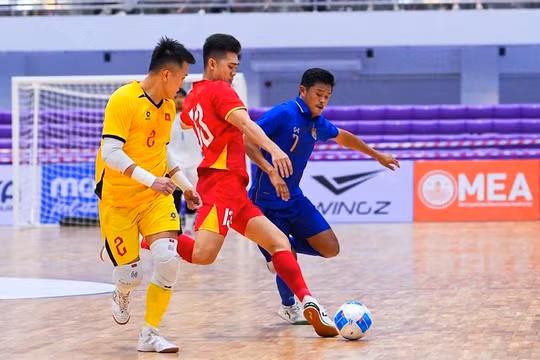 Bị dẫn 3 bàn, futsal Việt Nam vẫn ngược dòng ngoạn mục trước Thái Lan