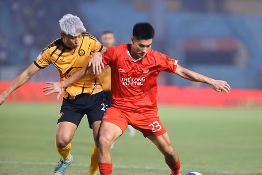 Vượt ngàn chông gai, Thể Công Viettel tiếp tục bám đuổi Công an Hà Nội ở V-League