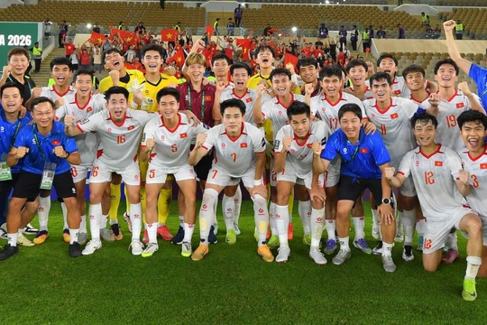 U23 Việt Nam vào tứ kết U23 châu Á 2026 với kỳ tích toàn thắng
