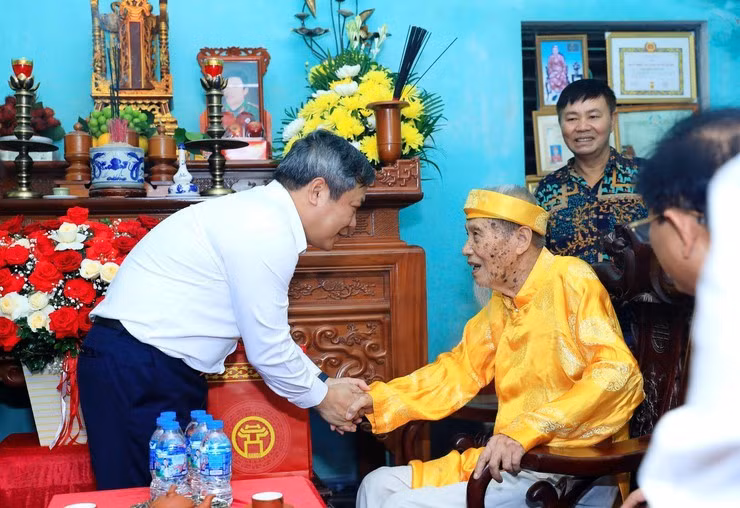 nguyen-van-lam.jpg