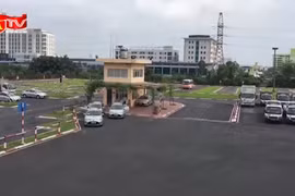 Học viên thi lái xe phải vượt qua 12 bài sát hạch trên đường thực tế 