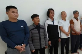 Tin Podcast 15-12-2025: Triệt phá đường dây cá độ bóng đá qua mạng hơn 400 tỷ đồng