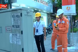 Bộ Công Thương chưa chốt áp giá điện giờ cao điểm với hộ gia đình 