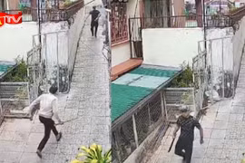 Khởi tố 2 đối tượng nổ súng thị uy đối thủ