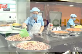 Phụ huynh sắp có thể giám sát bữa ăn bán trú của con qua ứng dụng