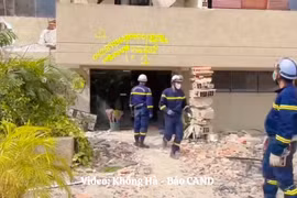 Hai lần rung chấn tại hiện trường vụ động đất ở Venezuela cũng không làm khó được lực lượng CNCH của Việt Nam