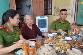 Bữa cơm tri ân - ấm áp nghĩa tình