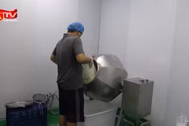 Hé lộ quy trình sản xuất thực phẩm chứa chất cấm 