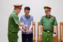 Tin Podcast ngày 2/4/2026: Bắt 5 cán bộ và 10 đối tượng trong vụ “xã hội đen” núp bóng doanh nghiệp 