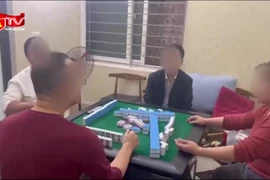 Phát hiện sòng mạt chược của người nước ngoài “núp” trong nhà hàng