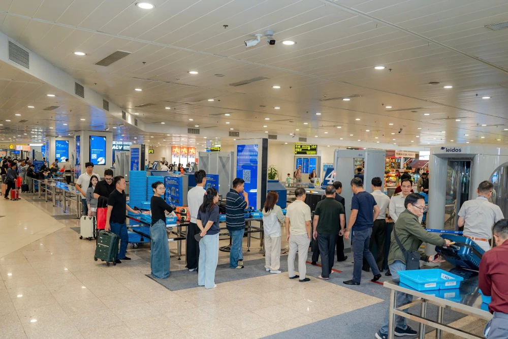 Khách quốc tế qua sân bay Nội Bài dịp Tết Dương lịch dự báo đạt kỷ lục