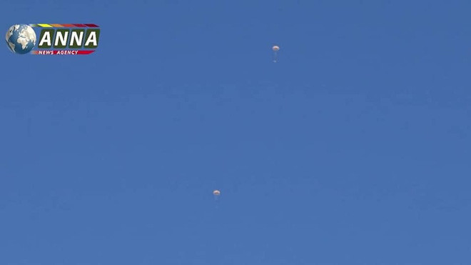 Hai phi công đã nhảy dù an toàn