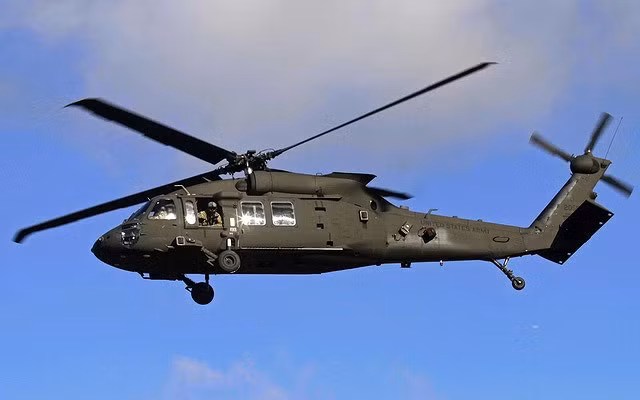 UH-60 phiên bản mới hiện là đối thủ của dòng trực thăng Mi-17V5 Nga trên thị trường xuất khẩu.